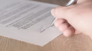 Signature contrat Espagne